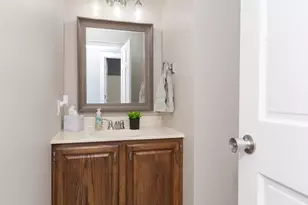 3304 Barrington Rd, Bloomington, IL 61704 - Photo 24