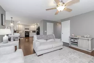 3304 Barrington Rd, Bloomington, IL 61704 - Photo 16