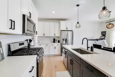 327 Lasalle Lane, Buffalo Grove, IL 60089 - Photo 10