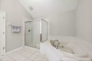 208 Amherst Ct, Oswego, IL 60543 - Photo 26