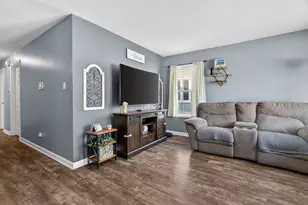 20618 S Driftwood Dr, Frankfort, IL 60423 - Photo 2