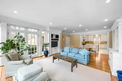 675 E Woodland Road, Lake Forest, IL 60045 - Photo 10