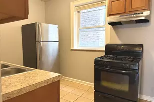 7615 S Kingston Ave, Chicago, IL 60649 - Photo 6