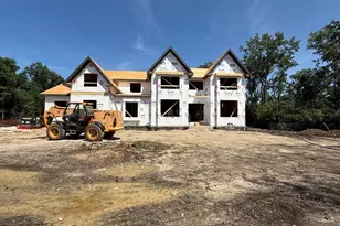 855 Fox Trail Ct, Lake Forest, IL 60045 - Photo 2