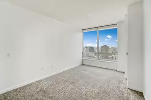 1901 S Calumet Ave, Chicago, IL 60616 - Photo 12