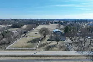 47W185 Kelley Rd, Hampshire, IL 60140 - Photo 4