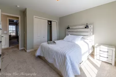 801 Citizen Avenue, Elburn, IL 60119 - Photo 24