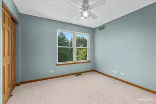 158 Edgewater Ln, Sugar Grove, IL 60554 - Photo 20