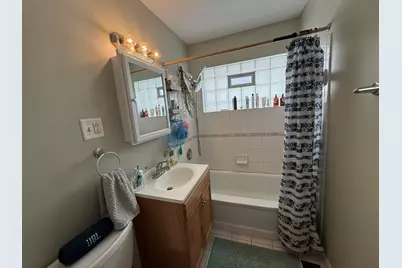 1107 Bristol Avenue, Westchester, IL 60154 - Photo 8