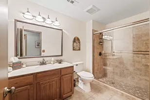 219 Village Dr, Mount Prospect, IL 60056 - Photo 34