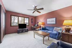 219 Village Dr, Mount Prospect, IL 60056 - Photo 32