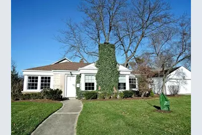 203 E Oak Avenue, Wheaton, IL 60187 - Photo 1