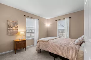 810 Oak Hollow Rd, Crystal Lake, IL 60014 - Photo 14