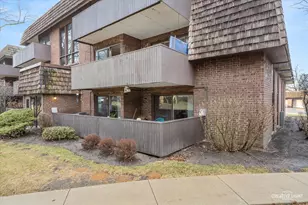 491 Timber Ridge Dr, Carol Stream, IL 60188 - Photo 2