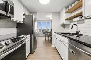 1 Renaissance Pl, Palatine, IL 60067 - Photo 20