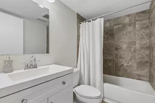 1 Renaissance Pl, Palatine, IL 60067 - Photo 12