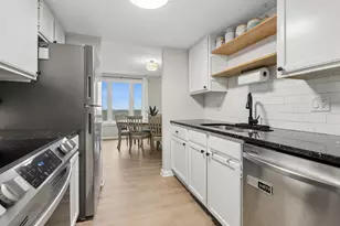 1 Renaissance Pl, Palatine, IL 60067 - Photo 4