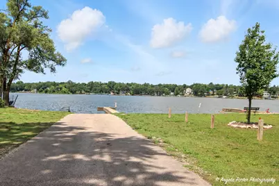 4717 Winnebago Drive, Wonder Lake, IL 60097 - Photo 22