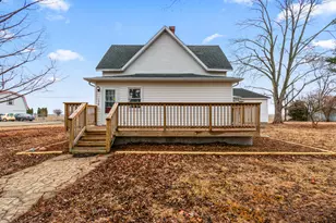 102 S Eastern Ave, Minier, IL 61759 - Photo 4