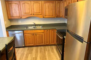 920 Vose Dr, Gurnee, IL 60031 - Photo 2