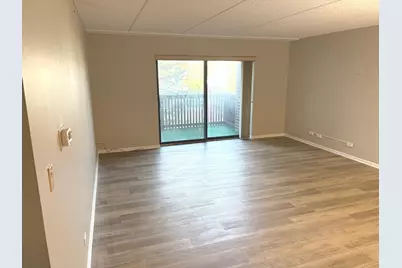 920 Vose Drive #304, Gurnee, IL 60031 - Photo 4