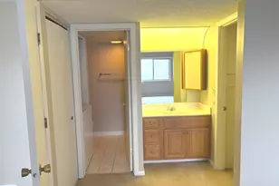 920 Vose Dr, Gurnee, IL 60031 - Photo 10