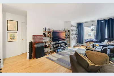 1238 W Pratt Boulevard N #2C, Chicago, IL 60626 - Photo 4