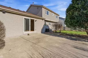 1418 Parkridge Dr, Crystal Lake, IL 60014 - Photo 26