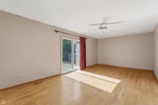 1418 Parkridge Dr, Crystal Lake, IL 60014 - Photo 12