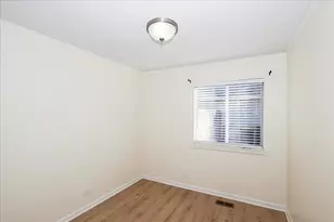 760 Longford Dr, Roselle, IL 60172 - Photo 16