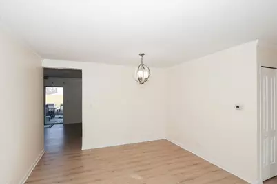 760 Longford Drive, Roselle, IL 60172 - Photo 10