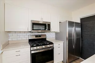 760 Longford Dr, Roselle, IL 60172 - Photo 14