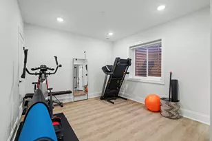 932 E Chicago Ave, Naperville, IL 60540 - Photo 50