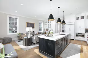 932 E Chicago Ave, Naperville, IL 60540 - Photo 10