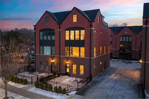 932 E Chicago Ave, Naperville, IL 60540 - Photo 1