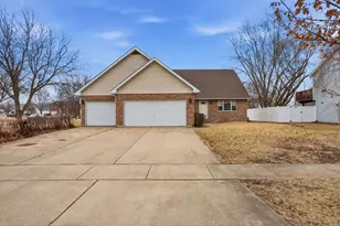 816 Ann St, Joliet, IL 60435 - Photo 1