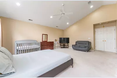 6085 Irene Drive, Hoffman Estates, IL 60192 - Photo 20