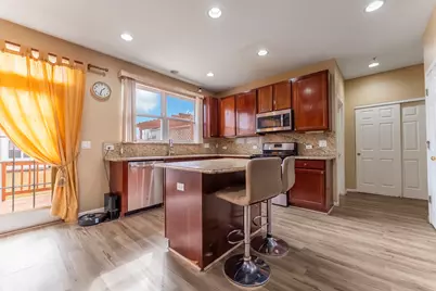 6085 Irene Drive, Hoffman Estates, IL 60192 - Photo 12