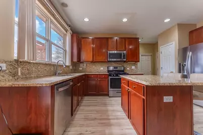 6085 Irene Drive, Hoffman Estates, IL 60192 - Photo 12