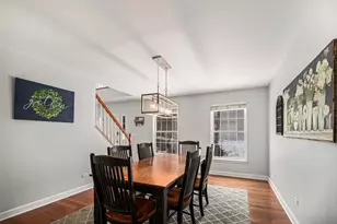 1352 Laurel Oaks Dr, Streamwood, IL 60107 - Photo 6