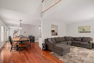 1352 Laurel Oaks Dr, Streamwood, IL 60107 - Photo 10