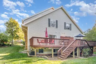 1352 Laurel Oaks Dr, Streamwood, IL 60107 - Photo 32