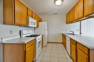 13000 Primrose Pl, Poplar Grove, IL 61065 - Photo 12