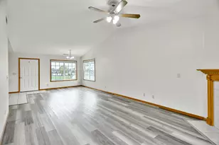 13000 Primrose Pl, Poplar Grove, IL 61065 - Photo 8