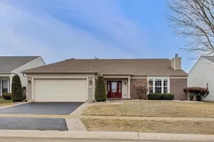 11879 Chatfield Crossing, Huntley, IL 60142 - Photo 2