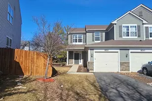 852 Woodewind Dr, Naperville, IL 60563 - Photo 2