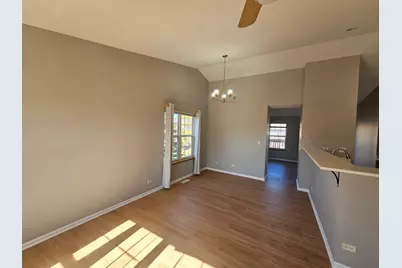 852 Woodewind Drive #-, Naperville, IL 60563 - Photo 4