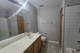 852 Woodewind Dr, Naperville, IL 60563 - Photo 14