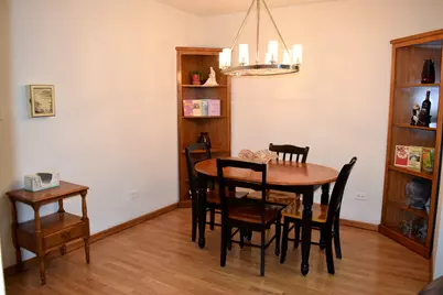 2243 W Nichols Road #31B, Arlington Heights, IL 60004 - Photo 4