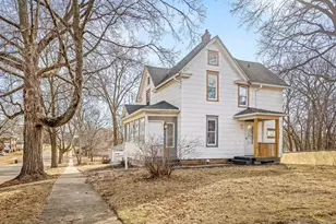 2118 Elm St, Rockford, IL 61102 - Photo 4